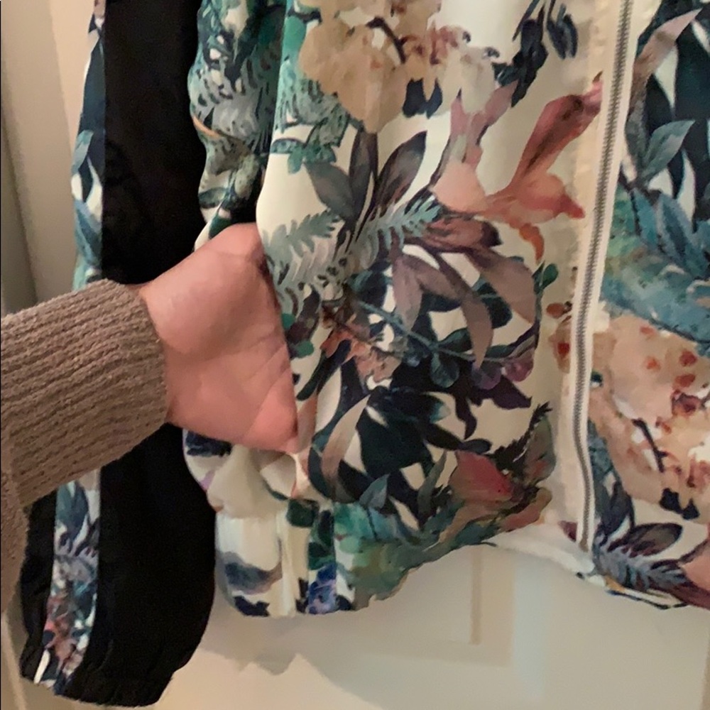 Floral Jacket - Picture 3 of 3